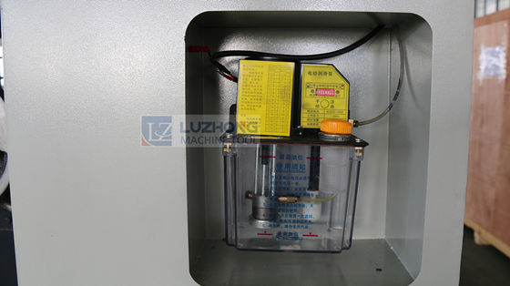 Helle Art Tischplatten-CNC-Drehbank-Maschine horizontale kleine CNC-Drehbank-Maschine CK6136