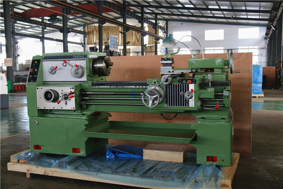 Mini-Drehendrehbank der CNC-Metalldrehbank-CA6140