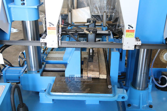 CNC sah Schneidemaschine GHS4260 Band-Sägemaschinelieferanten