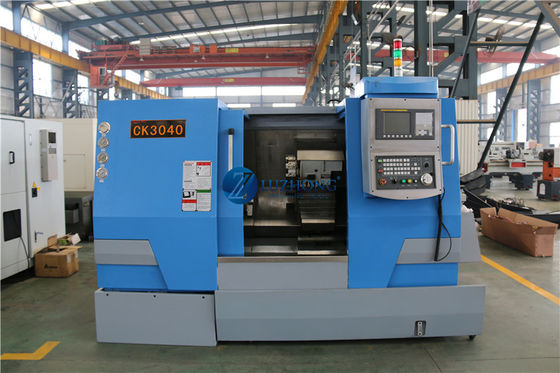 Eine 30 Grad-Schrägen-Bett CNC drechseln CK3040, das Mittelmaschine dreht
