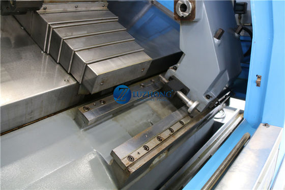 Eine 30 Grad-Schrägen-Bett CNC drechseln CK3040, das Mittelmaschine dreht