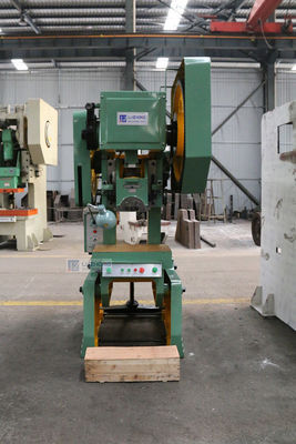 hydraulisches Lochen der Seriennummer des Stanzmaschinelochs JB23 auf Metall